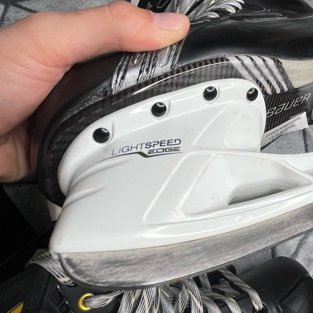 BAUER Supreme 160 Hockey Ice Skate Senior Stainless Tuuk Lightspeed Edge SK160SR - Picture 12 of 14